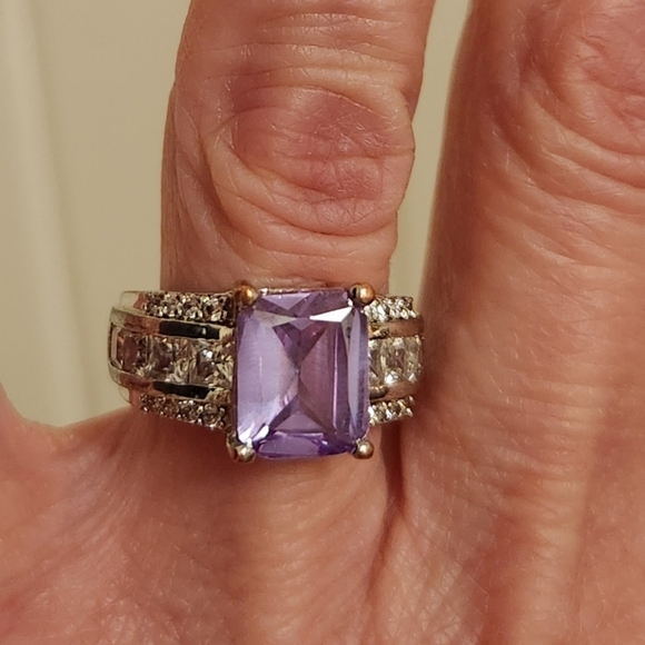 SPARKLE! 925 Purple Gem Emerald Cut Ring Sz 6 - Picture 1 of 11